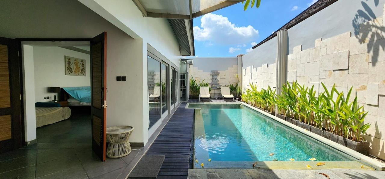 Zoe Villa Canggu  Exterior photo